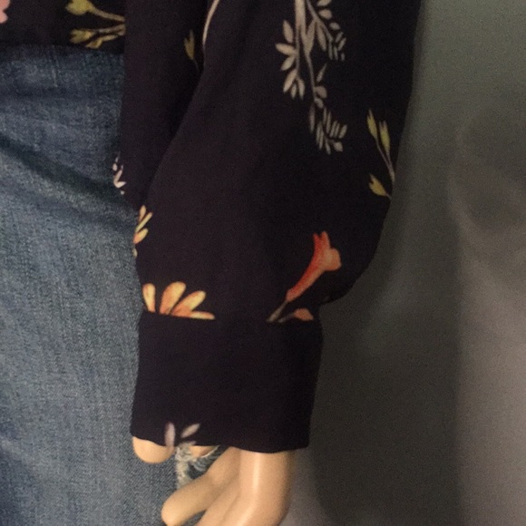 ⭐️ATMOSPHERE Longsleeves Floral Print Sz 16⭐️ - Picture 9 of 12